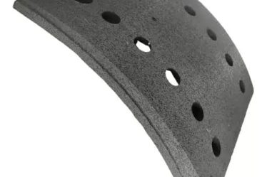 Lona de fricção: mais precisão e menos desgaste em guilhotinas industriais